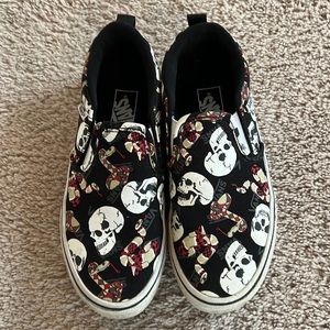 Youth Size 2 Vans Slip-on Skull and Snakes Shoes
